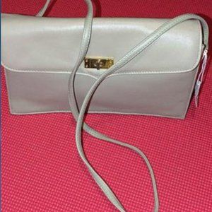 Beautiful Light Gray Crossbody Bag By Amanda Smith. Very Nice And Roomy